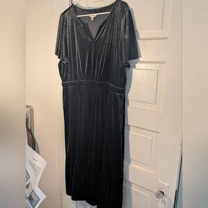 Terra & Sky Black Midi Dress